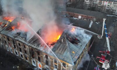 Из пожара в Ярославле спасли 50 человек