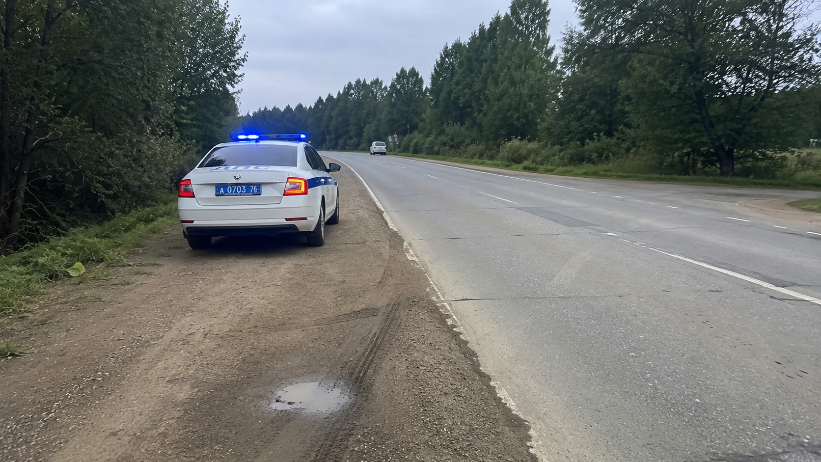 В Некрасовском районе погиб водитель мотороллера