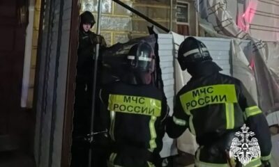 Пожарные спасли театр Волкова от огня в центре Ярославля