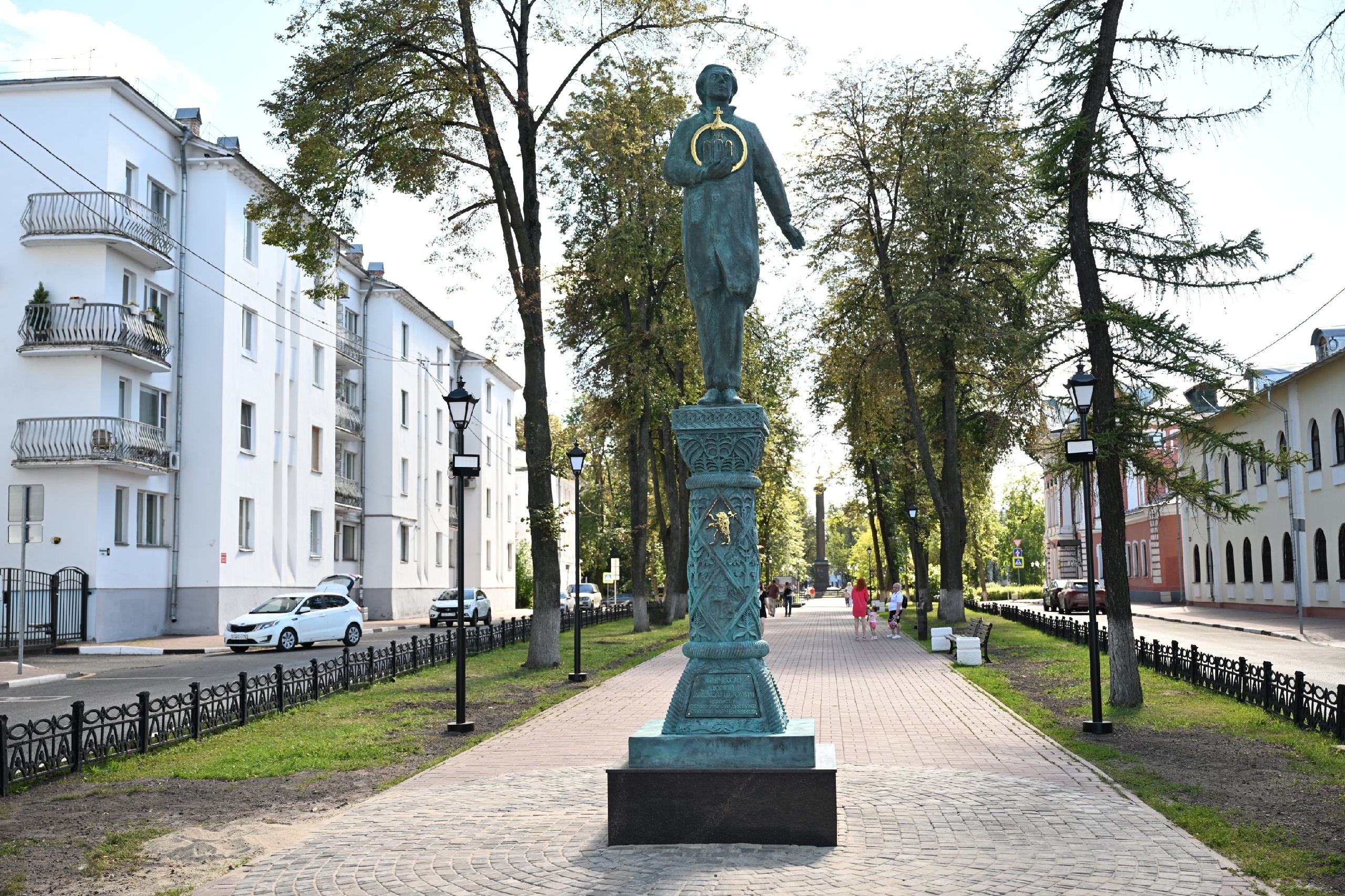 В Ярославле открыли памятник создателю Золотого кольца