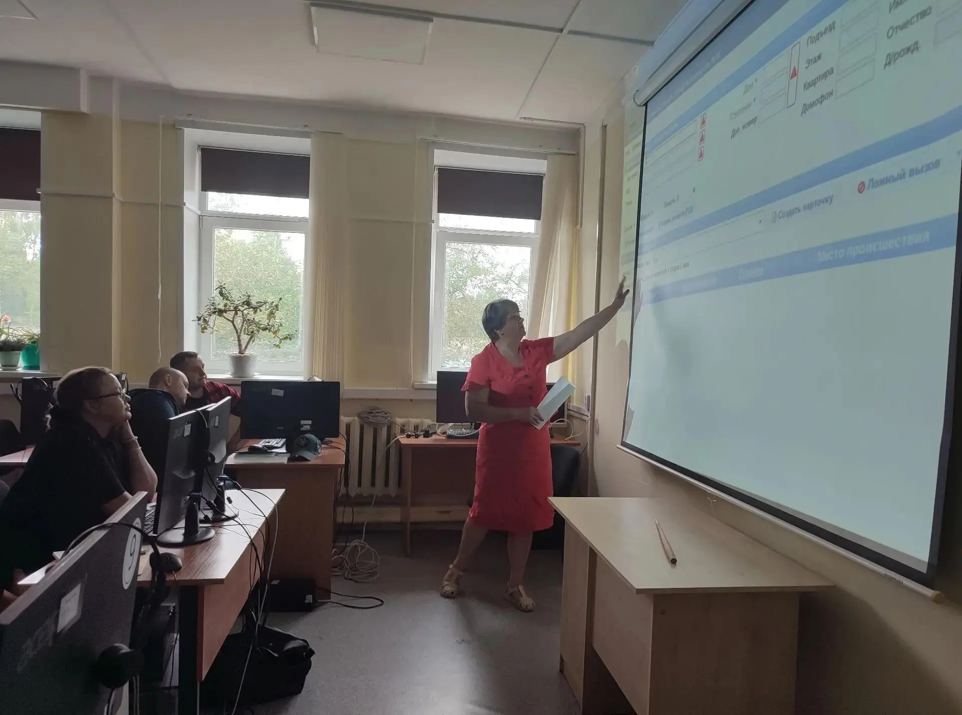 В Ярославской области операторов службы 112 начали готовить к атакам беспилотников