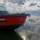 Лодка врезалась в стоящий катер на Рыбинском водохранилище