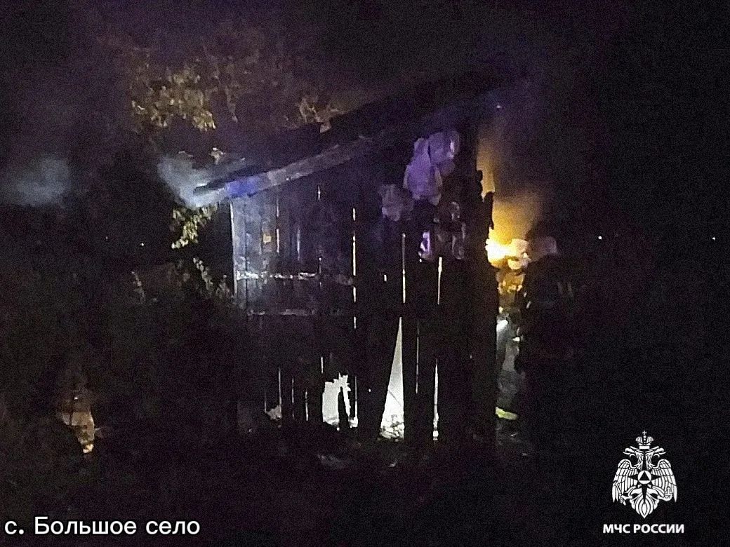 Поджигатели устроили два пожара в Ярославской области