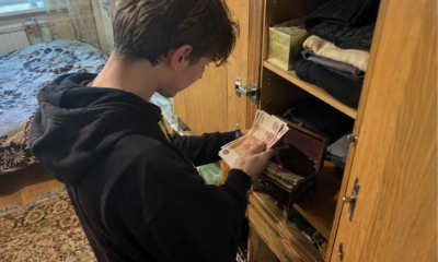 В Ярославской области 18-летний парень обокрал родственника и купил кольцо девушке