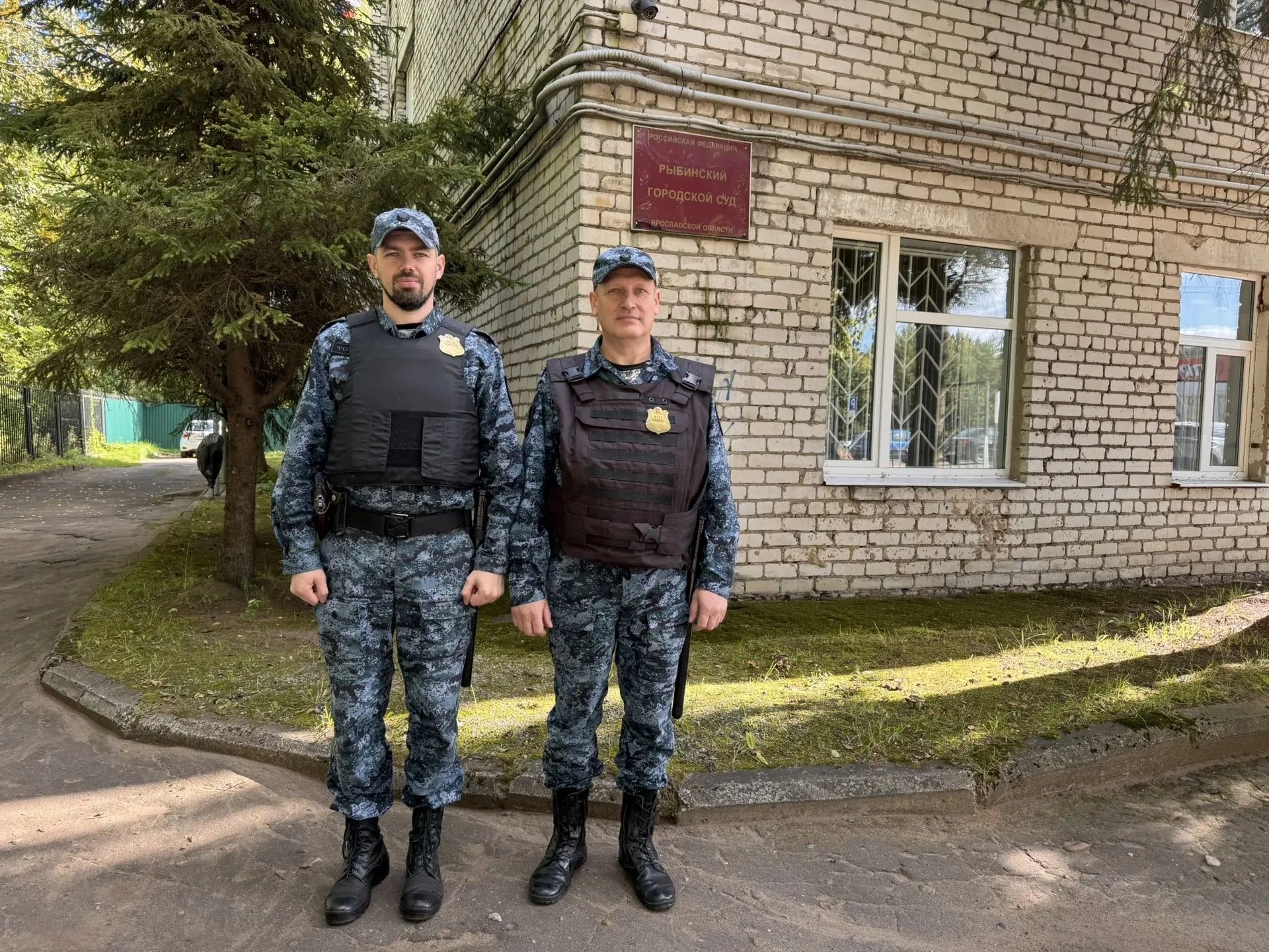 Приставы спасли мужчину во время приступа эпилепсии в Ярославской области