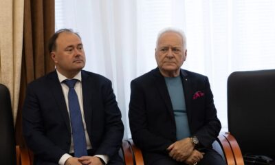 Молчанов и Лисицын получили удостоверения депутатов Госдумы
