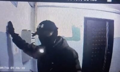 Неизвестный ночью проверял двери квартир в Переславле