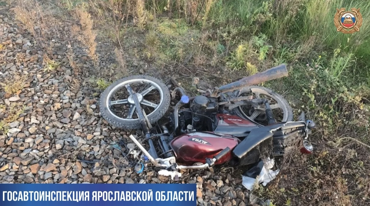 Пожилой водитель мопеда погиб в ДТП в Ярославской области
