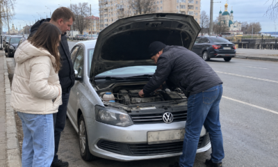 Неравнодушный ярославец выручил водителя со сломанной машиной
