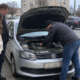Неравнодушный ярославец выручил водителя со сломанной машиной