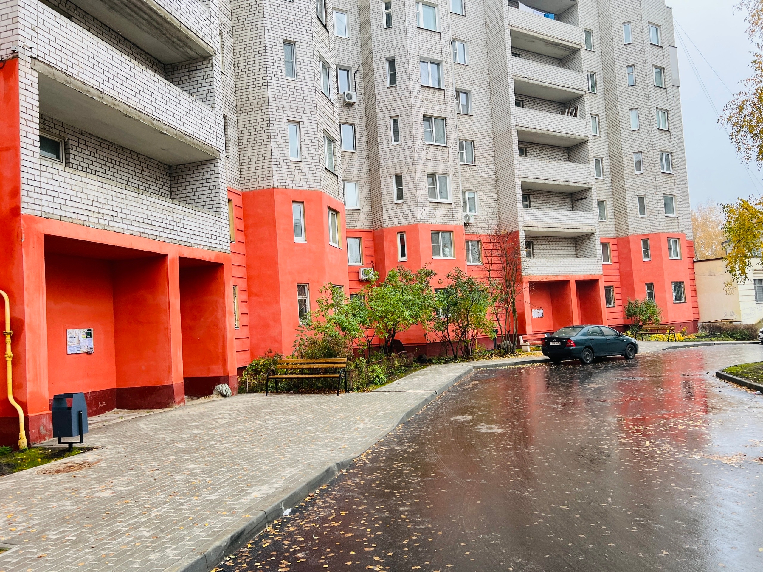 На Красном Перекопе приняли два обновлённых двора по программе «Наши дворы»